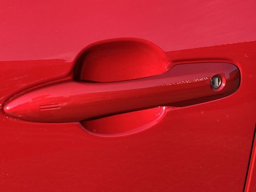 Toyota Yaris Cross 1.5 Hybrid 130 Dynamic | Emotional red premium metallic | 2026 model | Nieuw uit voorraad leverba... ActivLease financial lease