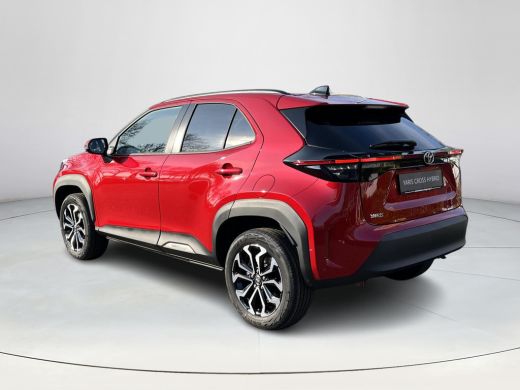 Toyota Yaris Cross 1.5 Hybrid 130 Dynamic | Emotional red premium metallic | 2026 model | Nieuw uit voorraad leverba... ActivLease financial lease
