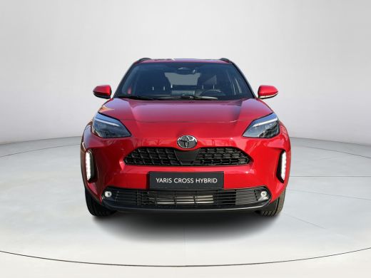 Toyota Yaris Cross 1.5 Hybrid 130 Dynamic | Emotional red premium metallic | 2026 model | Nieuw uit voorraad leverba... ActivLease financial lease