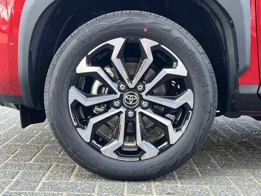 Toyota Yaris Cross 1.5 Hybrid 130 Dynamic | Emotional red premium metallic | 2026 model | Nieuw uit voorraad leverba... ActivLease financial lease