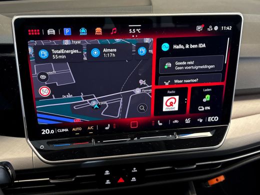 Volkswagen Golf 1.5 204pk eHybrid Life Edition Licht en Zicht Pakket incl. Light Assist | Parkeerassistent 'Park ... ActivLease financial lease