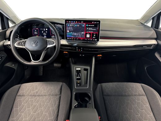 Volkswagen Golf 1.5 204pk eHybrid Life Edition Licht en Zicht Pakket incl. Light Assist | Parkeerassistent 'Park ... ActivLease financial lease