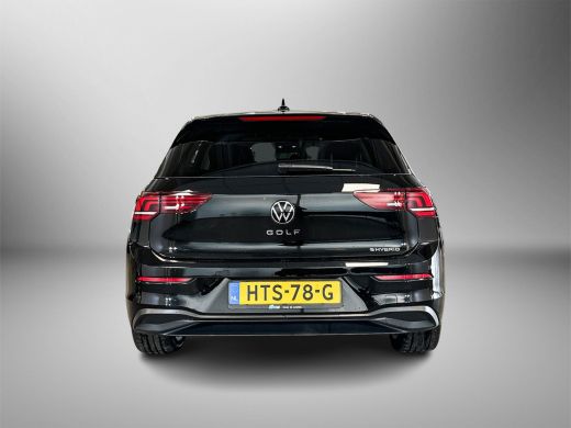 Volkswagen Golf 1.5 204pk eHybrid Life Edition Licht en Zicht Pakket incl. Light Assist | Parkeerassistent 'Park ... ActivLease financial lease