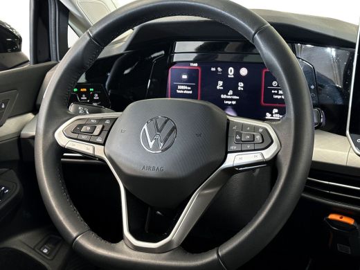 Volkswagen Golf 1.5 204pk eHybrid Life Edition Licht en Zicht Pakket incl. Light Assist | Parkeerassistent 'Park ... ActivLease financial lease