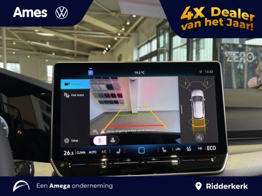 Volkswagen Golf Life Edition 1.5 eHybrid 204 PK | Private lease vanaf &euro;489,- | Automaat | Sfeerverlichting | 17''... ActivLease financial lease