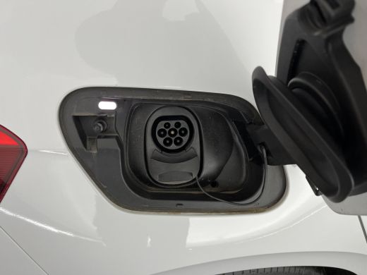 Volkswagen ID.3 First Max 58 kWh [ 3-Fase-11kW ] {SOH-89%} (INCL-BTW) *HEATPUMP | PANO | HEAD-UP | ADAPTIVE-CRUIS... ActivLease financial lease