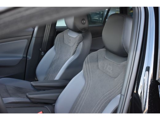 Volkswagen ID.4 77 kWh 286PK Pro Limited Edition | BLACK EDITION | 19 INCH | NAVIGATIE | CAMERA | STOEL + STUURVE... ActivLease financial lease