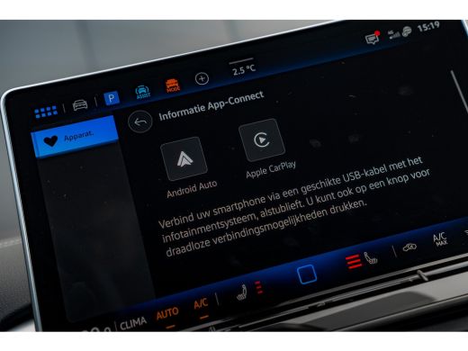 Volkswagen ID.4 77kWh Pro Limited Edition | Trekhaak | Apple Carplay| | 'App-Connect' draadloze smartphone integr... ActivLease financial lease