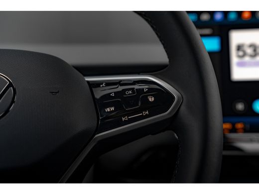 Volkswagen ID.7 286pk Pro Limited Edition | Trekhaak | Stoelen Elektrisch | Stoelverwarming & Massage | 20" | Tra... ActivLease financial lease