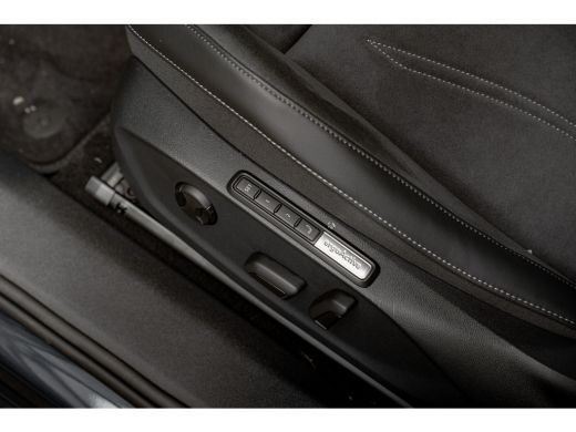 Volkswagen ID.7 286pk Pro Limited Edition | Trekhaak | Stoelen Elektrisch | Stoelverwarming & Massage | 20" | Tra... ActivLease financial lease