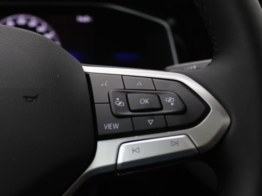 Volkswagen Polo 1.0 TSI R-Line Edition 110PK DSG Pano-Schuifdak, Keyless, Matrix LED-Verlichting, Side Assist, Ad... ActivLease financial lease