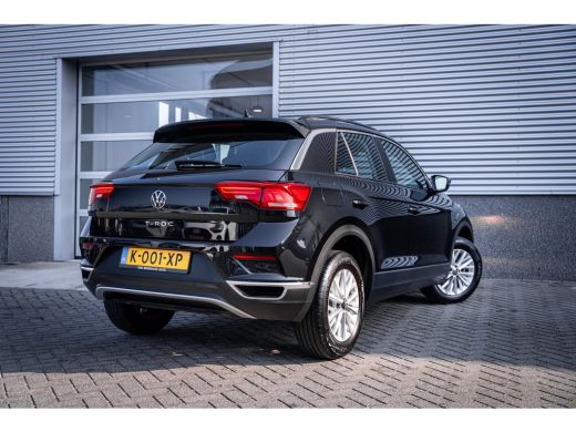 Volkswagen T-Roc 1.0 TSI Style | Airco | Cruise control adaptief | Lichtmetalen velgen 16" ActivLease financial lease