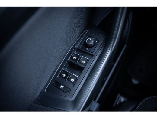 Volkswagen T-Roc 1.0 TSI Style | Airco | Cruise control adaptief | Lichtmetalen velgen 16" ActivLease financial lease