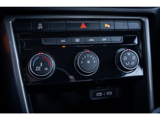 Volkswagen T-Roc 1.0 TSI Style | Airco | Cruise control adaptief | Lichtmetalen velgen 16" ActivLease financial lease