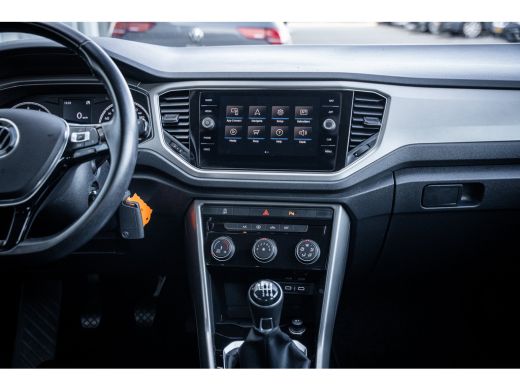 Volkswagen T-Roc 1.0 TSI Style | Airco | Cruise control adaptief | Lichtmetalen velgen 16" ActivLease financial lease
