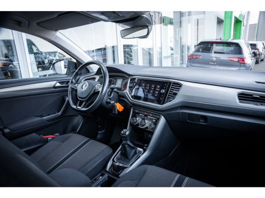 Volkswagen T-Roc 1.0 TSI Style | Airco | Cruise control adaptief | Lichtmetalen velgen 16" ActivLease financial lease