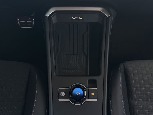 Volkswagen T-Roc 1.5 eTsi 150PK R-LINE EDITION VW.TREKHAAK BLACK STYLE IQ LED/GRIL/LOGO STOEL/STUUR.VERW 2026 ✅Top... ActivLease financial lease