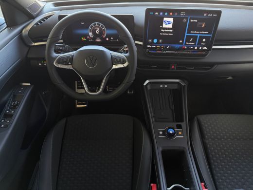 Volkswagen T-Roc 1.5 eTsi 150PK R-LINE EDITION VW.TREKHAAK BLACK STYLE IQ LED/GRIL/LOGO STOEL/STUUR.VERW 2026 ✅Top... ActivLease financial lease