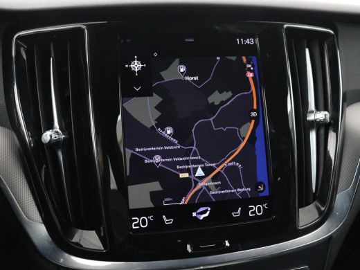 Volvo  V60 2.0 B4 R-Design | Stoelverwarming | Adaptive cruise | Carplay | Camera | Keyless | Navigatie | Ha... ActivLease financial lease