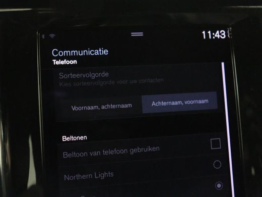 Volvo  V60 2.0 B4 R-Design | Stoelverwarming | Adaptive cruise | Carplay | Camera | Keyless | Navigatie | Ha... ActivLease financial lease