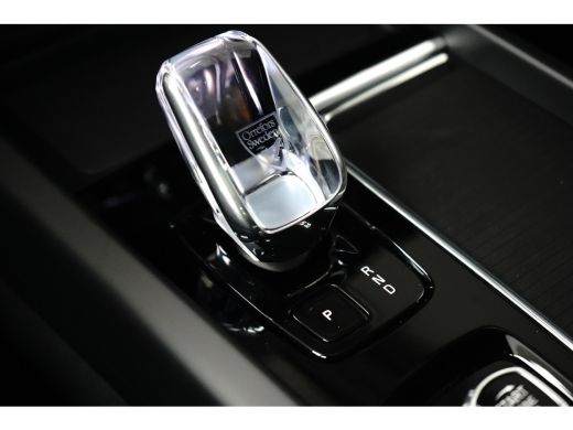 Volvo  XC60 2.0 T6 AWD Recharge Plus Black Edition | Panoramadak | Harman/Kardon | Memory | Head-up | 360 Camera ActivLease financial lease