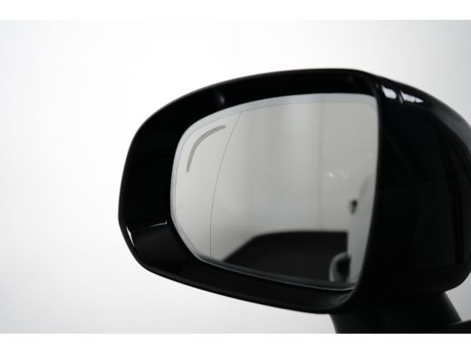 Volvo  XC60 2.0 T6 AWD Recharge Plus Black Edition | Panoramadak | Harman/Kardon | Memory | Head-up | 360 Camera ActivLease financial lease