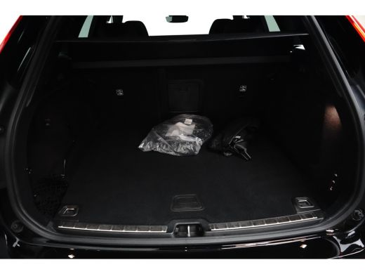 Volvo  XC60 2.0 T6 Plug-in hybrid AWD Plus Black Edition | Achterruitverwarming | Achteruitrijcamera | Elektr... ActivLease financial lease