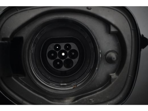 Volvo  XC60 2.0 T6 Plug-in hybrid AWD Plus Black Edition | Achterruitverwarming | Achteruitrijcamera | Elektr... ActivLease financial lease