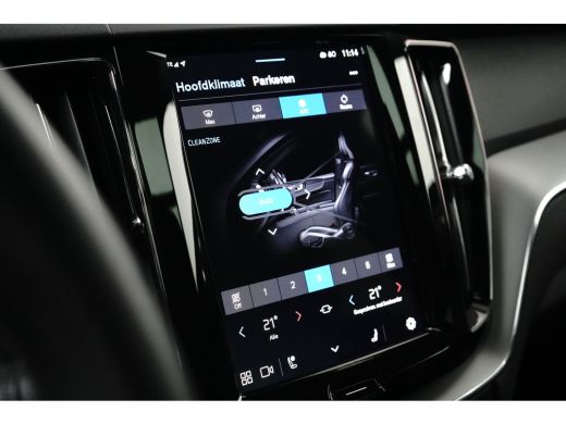 Volvo  XC60 2.0 T6 Plug-in hybrid AWD Plus Black Edition | Achterruitverwarming | Achteruitrijcamera | Elektr... ActivLease financial lease