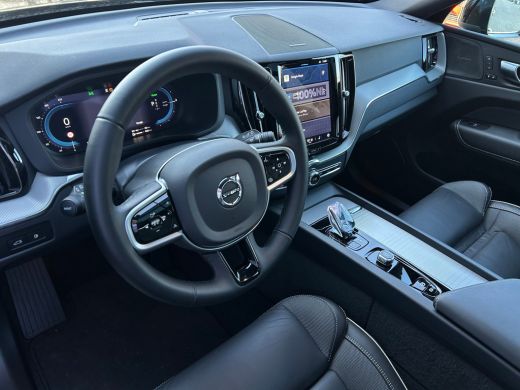 Volvo  XC60 T6 Plus Dark Recharge Plug-In Hybrid AWD | Pano | Memory | 360 camera | Verwarmde voorruit | BLIS... ActivLease financial lease