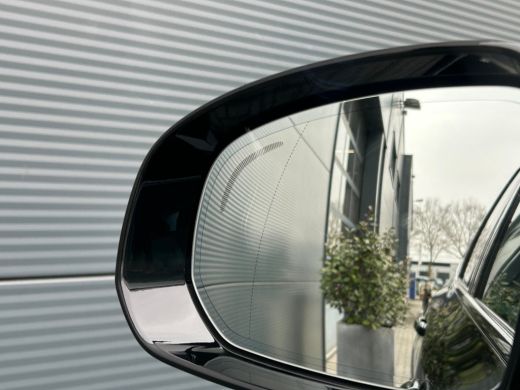 Volvo  XC60 T6 Plus Dark Recharge Plug-In Hybrid AWD | Pano | Memory | 360 camera | Verwarmde voorruit | BLIS... ActivLease financial lease