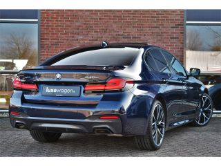 BMW 5 Serie 545e xDrive M-Sport Pano ACC HUD 20inch 360 Laser HiFi Adp-demping