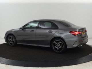 Mercedes-Benz A-Klasse 250e AMG Limited | Carplay | Stoelverwarming | Leder/Alcantara | Widescreen | Sfeerverlichting | ...