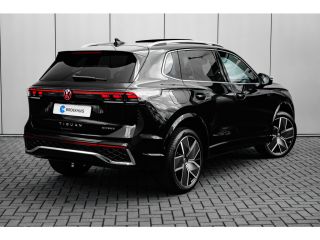 Volkswagen Tiguan R-Line Edition - eHybrid Automaat | Panoramisch schuif-, kanteldak, elektrisch bedienbaar