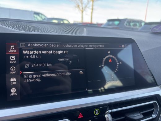 BMW 3 Serie Touring 318i Business Edition | M Pakket | Sfeerverlichting | Apple Carplay | Parkeercamera ActivLease financial lease