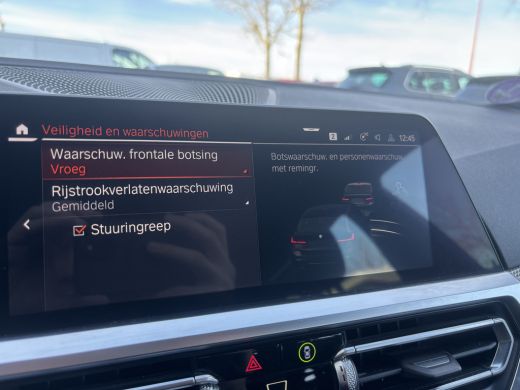 BMW 3 Serie Touring 318i Business Edition | M Pakket | Sfeerverlichting | Apple Carplay | Parkeercamera ActivLease financial lease