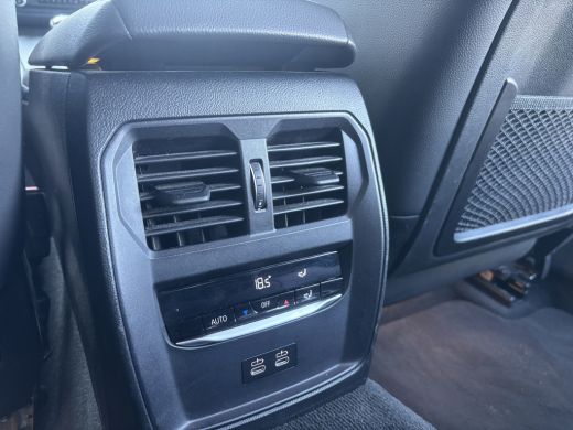 BMW 3 Serie Touring 318i Business Edition | M Pakket | Sfeerverlichting | Apple Carplay | Parkeercamera ActivLease financial lease