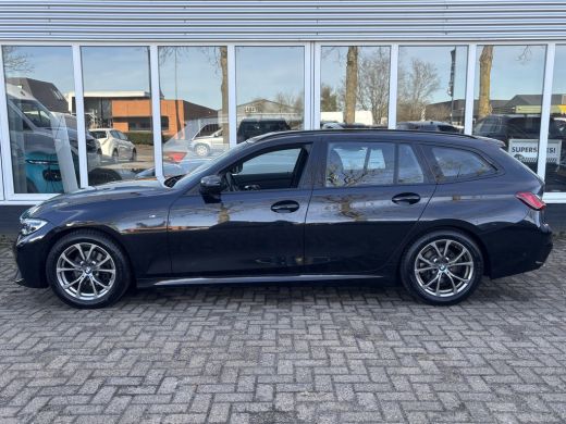 BMW 3 Serie Touring 318i Business Edition | M Pakket | Sfeerverlichting | Apple Carplay | Parkeercamera ActivLease financial lease