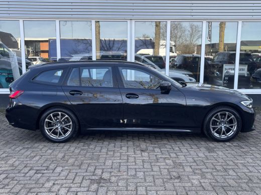 BMW 3 Serie Touring 318i Business Edition | M Pakket | Sfeerverlichting | Apple Carplay | Parkeercamera ActivLease financial lease