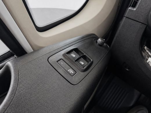 Citroën Jumper 2.2 BlueHDi 140pk Automaat L3H2 3.5t Zwaar | Achteruitrijcamera | Airco (automatisch) | Apple Car... ActivLease financial lease