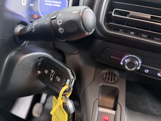 Fiat Dobl&ograve; L2 1.5 100pk Camera | PDC | AIRCO | CARPLAY | NAVI | ActivLease financial lease