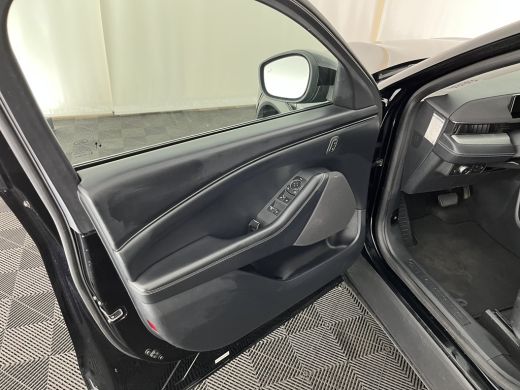 Ford Mustang Mach-E Mach-E RWD 75 kWh [ 3-Fase-11kW ] {SOH-83%} (INCL-BTW)  Aut. *LEATHER | FULL-LED | DAB | DIGI-COC... ActivLease financial lease