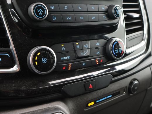 Ford Transit Custom 2.0 TDCI 130 PK AUT. L2H1 DUBBEL CABINE LIMITED | 2 SCHUIFDEUREN | TREKHAAK | CAMERA | STOELVERW. | ActivLease financial lease