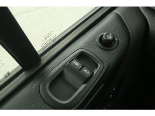 Ford Transit Custom 2.0 TDCI L1H1 | Aut. | Airco | Cruise | 3 Zits | Parkeersens. | Stoelverw. ActivLease financial lease