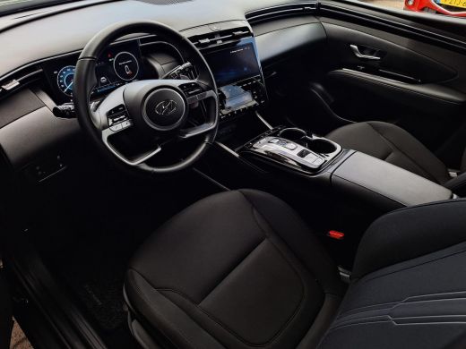 Hyundai Tucson 1.6 T-GDI PHEV Comfort 4WD | Stoelverwarming | Keyless | Android auto Apple Carplay |  Navigatie ... ActivLease financial lease