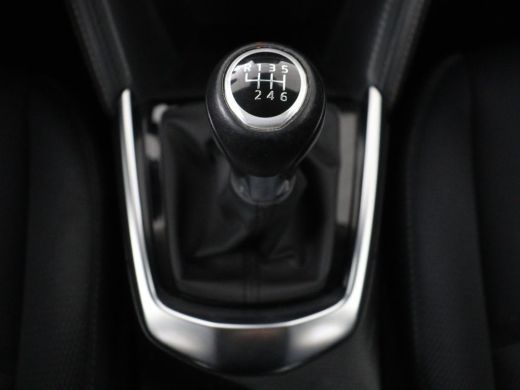 Mazda 2 1.5 Skyact-G Luxury | Stoel & stuurverwarming | Head-Up | Camera | Carplay | Keyless | Full LED |... ActivLease financial lease