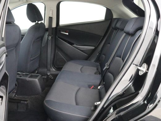 Mazda 2 1.5 Skyact-G Luxury | Stoel & stuurverwarming | Head-Up | Camera | Carplay | Keyless | Full LED |... ActivLease financial lease