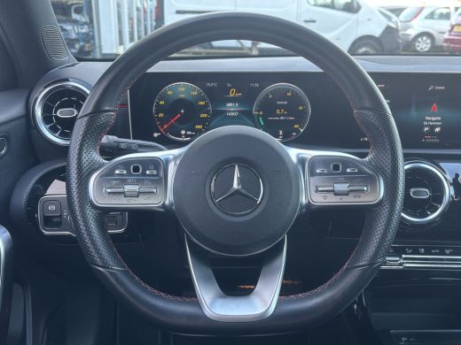 Mercedes-Benz A-Klasse 160 Business Solution AMG Pakket Mountain Gray Metallic! | Stoelverwarming | Apple Carplay | Lane... ActivLease financial lease