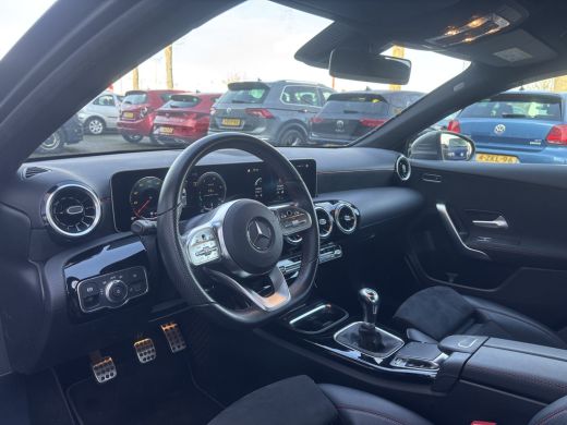 Mercedes-Benz A-Klasse 160 Business Solution AMG Pakket Mountain Gray Metallic! | Stoelverwarming | Apple Carplay | Lane... ActivLease financial lease