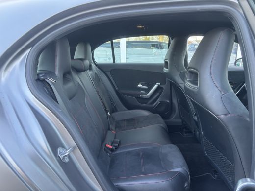 Mercedes-Benz A-Klasse 160 Business Solution AMG Pakket Mountain Gray Metallic! | Stoelverwarming | Apple Carplay | Lane... ActivLease financial lease